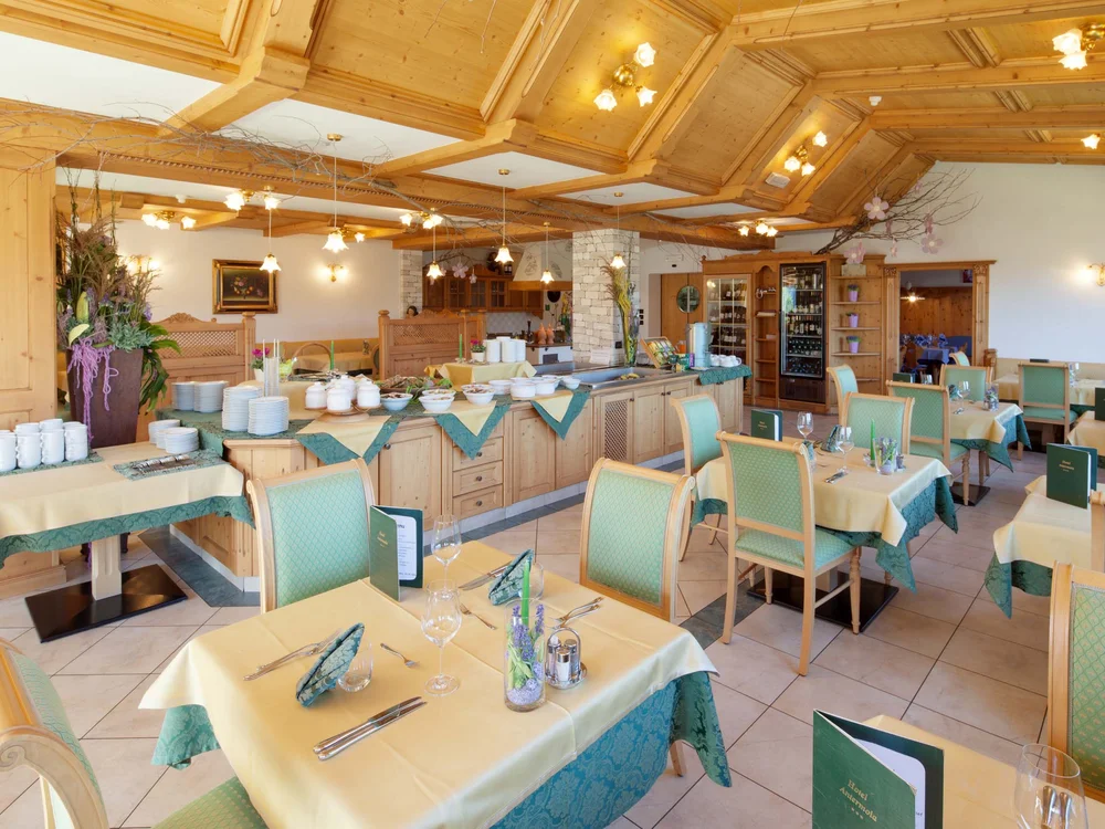 Hotel Antermoia | La vostra vacanza nel cuore delle Dolomiti